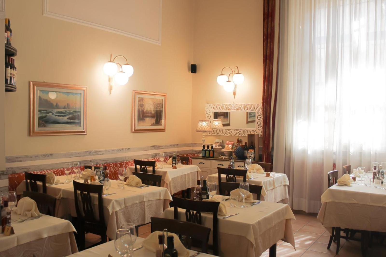 Hotel Sicilia Milano Exteriör bild